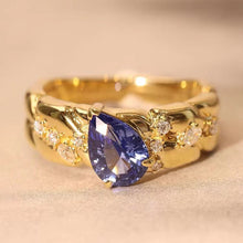 Load image into Gallery viewer, Italian Vintage Gold-tone Pear-shaped Royal Blue Open Rings with Croissant Accent
