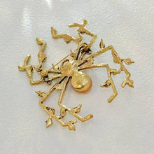 Load image into Gallery viewer, Designer Vintage Super Big Imitated Brown Pearl Spider Brooch with Leaf Detail
