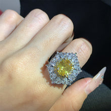 Load image into Gallery viewer, Splendid Big Yellow Oval Stone Cocktail Rings for Women Dressy
