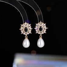 Load image into Gallery viewer, Elegancy Black Oval Flower Pearl Drop Earrings Vintage Collection
