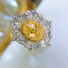 Load image into Gallery viewer, Splendid Big Yellow Oval Stone Cocktail Rings for Women Dressy
