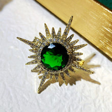 Load image into Gallery viewer, Excellent Gold and Emerald Starburst Pin Brooch Planet Sun Burst Jewelry
