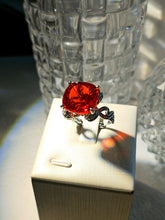 Load image into Gallery viewer, Brilliant Faceted Cut Blood Red Cubic Zircon Stone Cocktail Rings with Twisted Band
