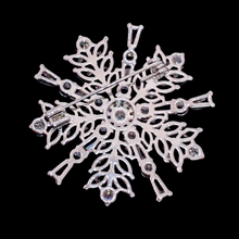 Load image into Gallery viewer, Sparkles Burst Style Round Snowflake Brooch Pin, Themed Party Accessory
