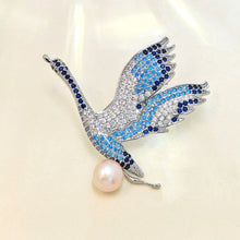 Load image into Gallery viewer, Elegant Goose Brooch with Golden Faux Pearl – Deep Blue Feathers and Light Blue Wings – Paving Setting Brooch – Animal-Inspired Vintage Jewelry for Women
