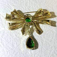 Load image into Gallery viewer, Italian Style Goldtone Trio Loop Ribbon Green Dangle Bow Brooch Pin Western Vintage Jewelry
