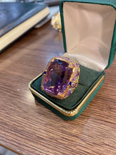 Load image into Gallery viewer, Italian Vintage Gold Filigree Purple Oval Pendant and Square Rings Set
