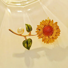 Load image into Gallery viewer, Nature Inspiration Matte Effect Eaneml Sunflower Brooch Pin with Pearl
