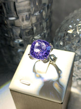 Load image into Gallery viewer, Gorgeous Silver Twist Band Purple Oval CZ Solitaire Adjustable Rings
