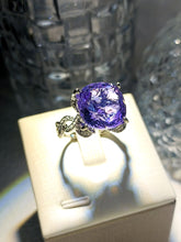 Load image into Gallery viewer, Gorgeous Silver Twist Band Purple Oval CZ Solitaire Adjustable Rings
