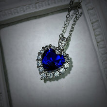 Load image into Gallery viewer, Dazzling 3-Prong Halo Sapphire Blue Cubic Zirconia Heart Pendant &amp;Necklace Classic Jewelry
